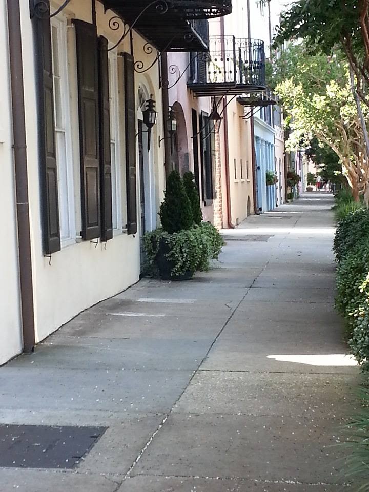 rainbow row in charleston sc